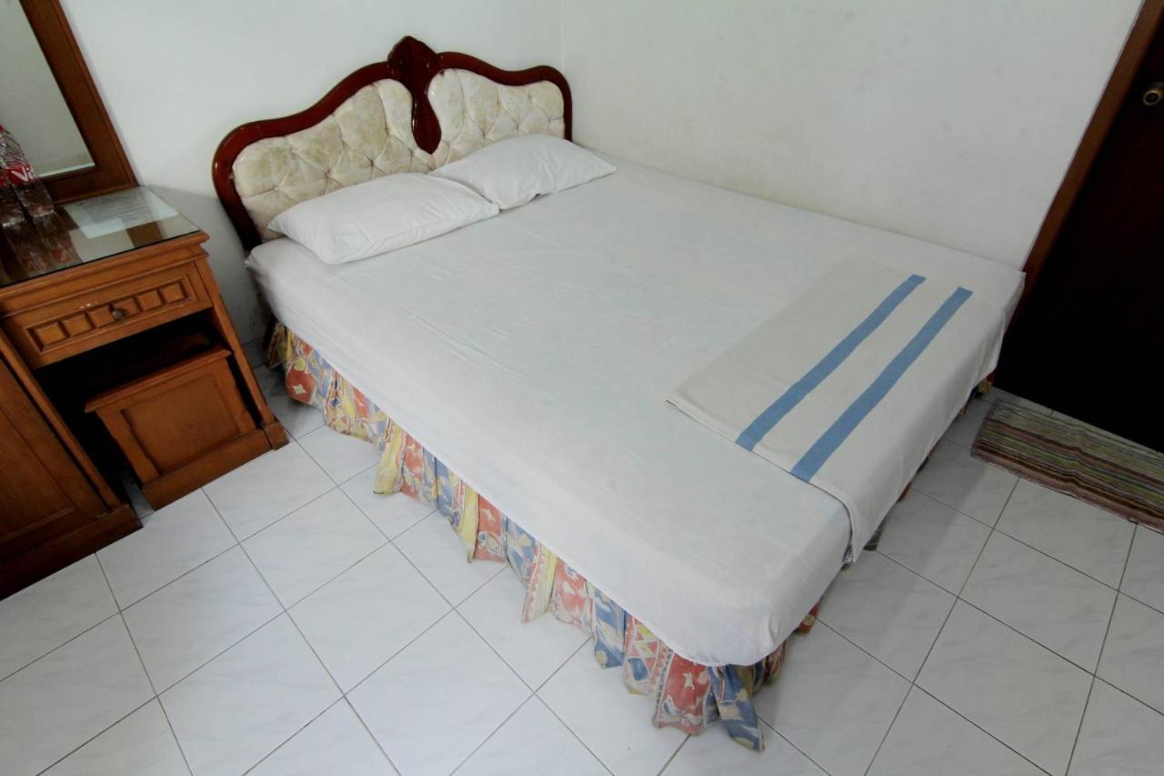 Hotel Fevytra Syariah Yogyakarta Exterior foto